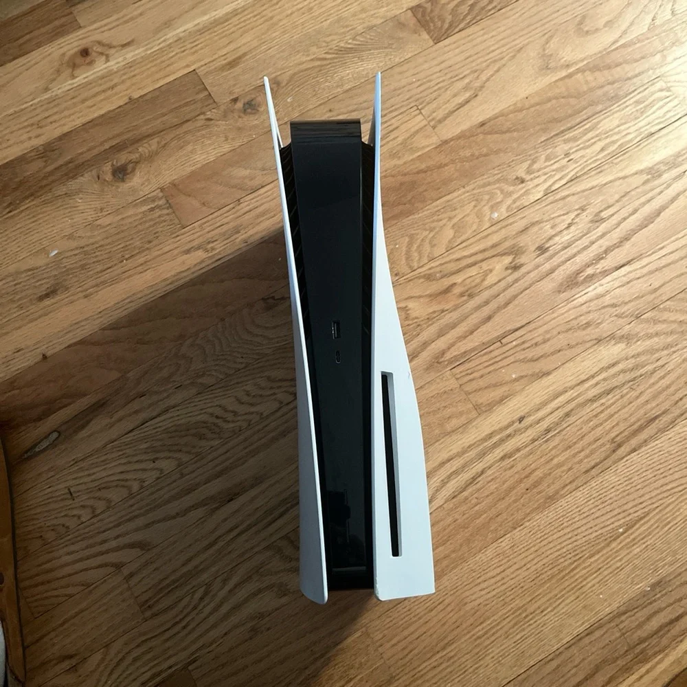 Sony PlayStation 4 Slim Console - White